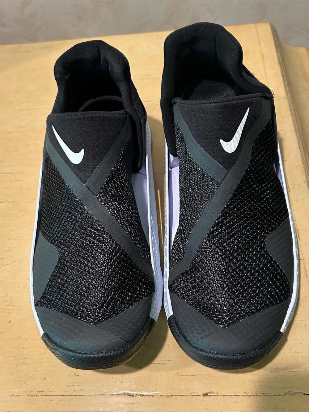 Nike women’s Fly Ease easy fit slip on sneaker style # DR5540-002 in size 8.5